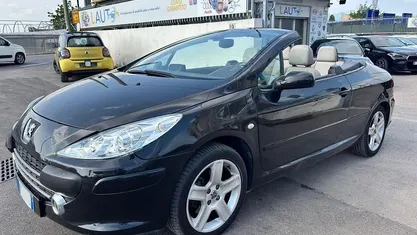 Nero Usata 2005 Peugeot 307 CC Cabrio | 4990 € (Buon prezzo)