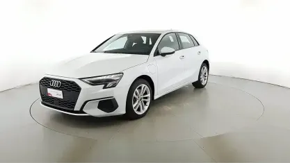 Usata Audi A3 Sportback e-tron Business 204 CV (150 kW) 2023 Bianco ghiaccio metallizzato Utilitaria