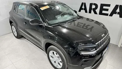 Nero Nuova 2025 Jeep Avenger Altitude SUV | 23.650 € (Buon prezzo)