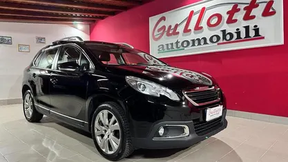 Usata Peugeot 2008 Allure 92 CV (67 kW) 2015 Nero SUV