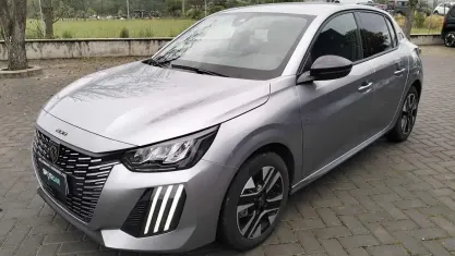 Usata Peugeot 208 Allure 101 CV (74 kW) 2025 Utilitaria