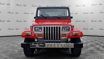 Usata Jeep Wrangler Laredo 103 CV (75 kW) 1991 Rosso SUV