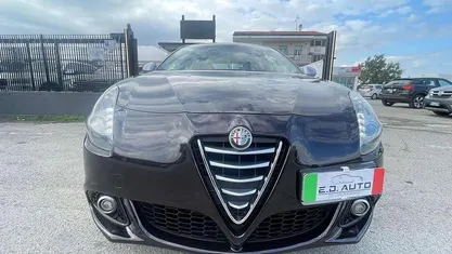 Nero Usata 2014 Alfa Romeo Giulietta Exclusive Tre volumi | 8990 € (Buon prezzo)