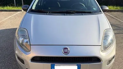 Usata 2015 Fiat Punto Tre volumi | 4200 € (Buon prezzo)