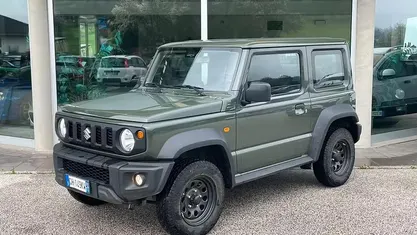 Usata Suzuki Jimny 102 CV (75 kW) 2022 Verde SUV