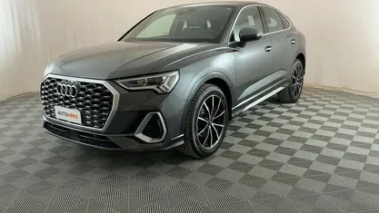 Usata Audi Q3 Sportback S-Line 150 CV (110 kW) 2024 Grigio SUV
