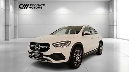 Usata Mercedes GLA180 116 CV (85 kW) 2023 Bianco SUV