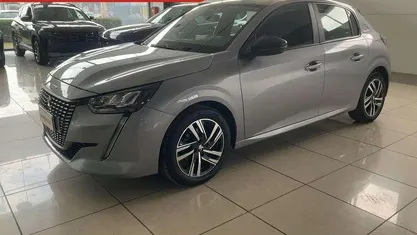 Usata Peugeot 208 Active 75 CV (55 kW) 2023 Argento Utilitaria