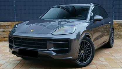 Usata 2024 Porsche Cayenne Coupe Sport Coupé | 92.900 €