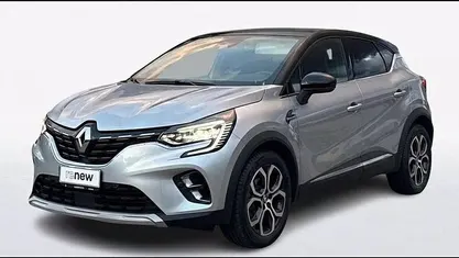 Usata Renault Captur Intens 101 CV (74 kW) 2023 Grigio magnete+tetto nero etoile SUV