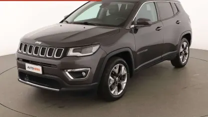 Käytetty Jeep Compass Limited 120 HP (88 kW) 2019 Harmaa Katumaasturi