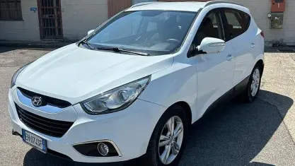 Usata Hyundai ix35 Comfort 136 CV (100 kW) 2011 Bianco SUV
