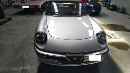 Usata Alfa Romeo Spider Quadrifoglio Verde 125 CV (91 kW) 1988 Grigio Cabrio