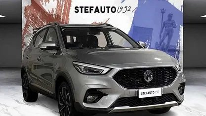 Usata MG ZS Luxury 106 CV (77 kW) 2023 Argento SUV