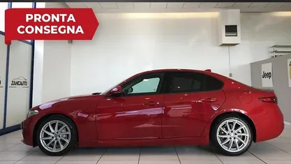 Usata Alfa Romeo Giulia Tech Edition 160 CV (117 kW) 2020 Rosso Berlina
