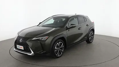 Usata Lexus UX 250h E-FOUR Executive Line 184 CV (135 kW) 2019 Verde SUV
