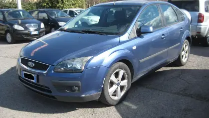 Usata Ford Focus Zetec 90 CV (66 kW) 2006 Bluazzurro Station wagon