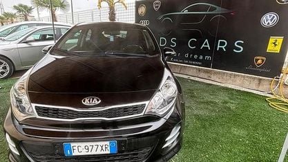 Usata Kia Rio 90 CV (66 kW) 2016 Nero Utilitaria
