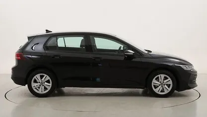 Usata VW Golf VIII Life 115 CV (84 kW) 2025 Berlina