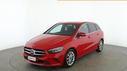 Usata Mercedes B180 115 CV (84 kW) 2019 Rosso Monovolume
