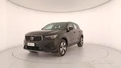 Nero Usata 2023 Volvo XC40 SUV | 32.900 € (Buon prezzo)