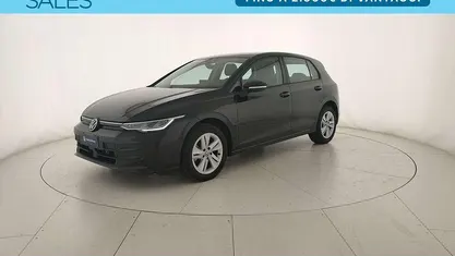 Grenadill black metallizzato Usata 2025 VW Golf Life Berlina | 25.900 € (Ottimo prezzo)