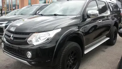 Begagnad Mitsubishi L200 Intense 181 HK (133 kW) 2019 Svart Pickup