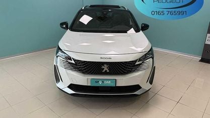 Begagnad Peugeot e-3008 GT 147 kW (200 HK) 2021 Vit SUV