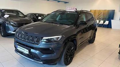 Usata 2024 Jeep Compass SUV | 27.400 € (Buon prezzo)