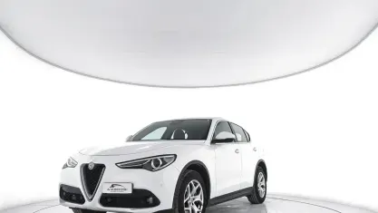 Usata Alfa Romeo Stelvio Veloce 209 CV (153 kW) 2021 Nero SUV