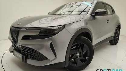 Usata Alfa Romeo Junior 145 CV (106 kW) 2025 SUV