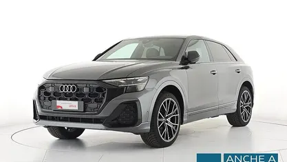 Gebraucht Audi Q8 S-Line 286 PS (210 kW) 2024 Grau SUV