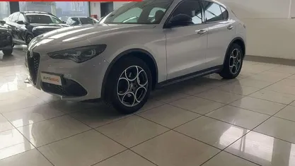 Usata Alfa Romeo Stelvio Sprint 210 CV (154 kW) 2023 Grigio SUV