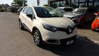 Usata Renault Captur Life 90 CV (66 kW) 2017 Beige SUV