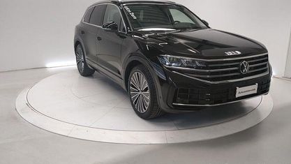 Usata VW Touareg Elegance 381 CV (280 kW) 2023 Nero SUV