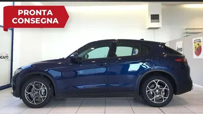 Usata 2017 Alfa Romeo Stelvio Business SUV | 18.400 € (Buon prezzo)