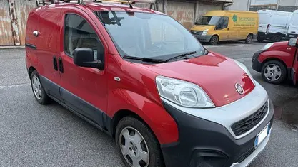 Usata Fiat Fiorino 95 CV (69 kW) 2017 Rosso pastello Monovolume