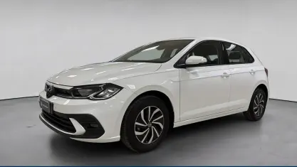 Usata VW Polo Life 95 CV (69 kW) 2023 Bianco / pastello Utilitaria