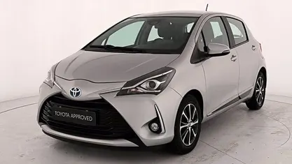Argento Usata 2018 Toyota Yaris Hybrid Active Utilitaria | 11.900 € (Buon prezzo)