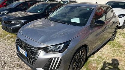 Usata Peugeot 208 Allure 101 CV (74 kW) 2025 Grigio Utilitaria