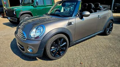 Usata Mini Cooper Cabriolet 122 CV (89 kW) 2013 Marrone Cabrio