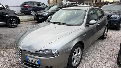 Usata Alfa Romeo 147 119 CV (87 kW) 2007 Utilitaria