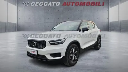 Usata Volvo XC40 R-Design 163 CV (119 kW) 2019 Bianco SUV
