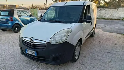 Bianco Usata 2015 Opel Combo Club Monovolume | 3700 € (Ottimo prezzo)