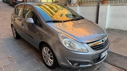 Usata 2009 Opel Corsa Enjoy Due volumi | 3950 € (Buon prezzo)