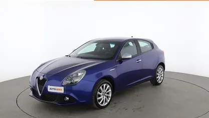 Blu Usata 2019 Alfa Romeo Giulietta Super Tre volumi | 13.899 € (Buon prezzo)