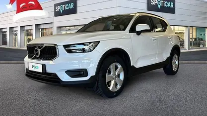 Bianco Usata 2018 Volvo XC40 Business Edition SUV | 20.650 € (Buon prezzo)