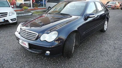 Usata Mercedes C220 Classic 150 CV (110 kW) 2005 Blu Berlina