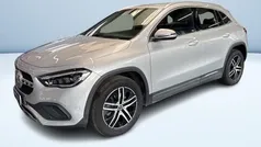 Argento metallizzato Usata 2022 Mercedes GLA200 SUV | 31.000 € (Super prezzo)
