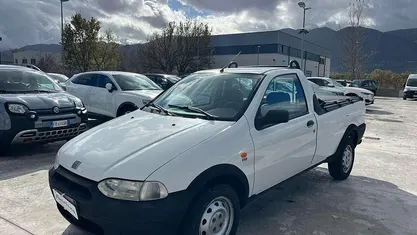 Bianco Usata 2001 Fiat Strada Pick-up | 6300 € (Molto cara)